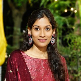 Sushila G., online Hindi tutor